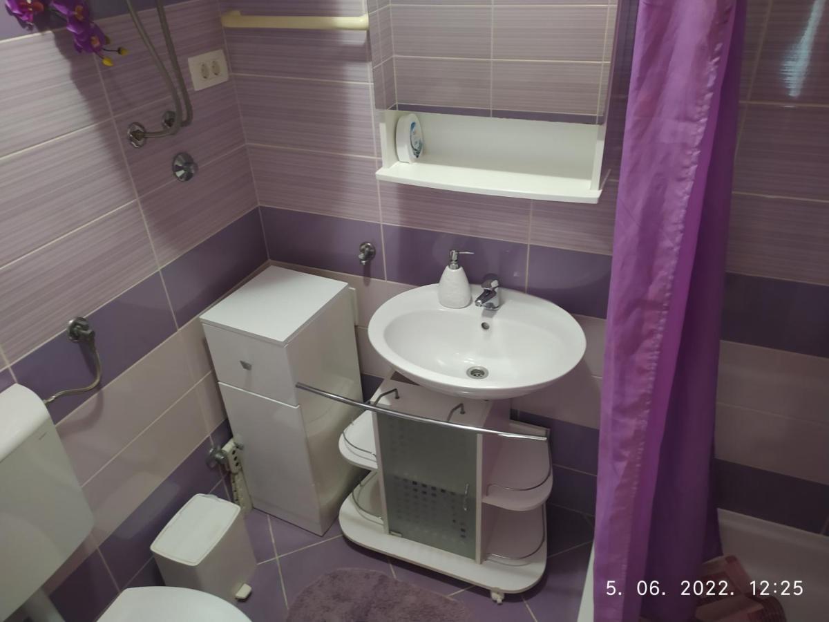 Apartment Sara Novi Vinodolski Bagian luar foto