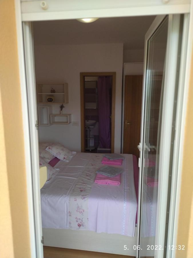 Apartment Sara Novi Vinodolski Bagian luar foto