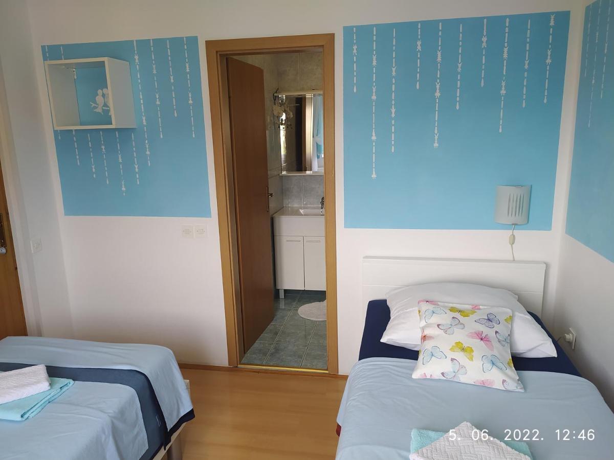 Apartment Sara Novi Vinodolski Bagian luar foto