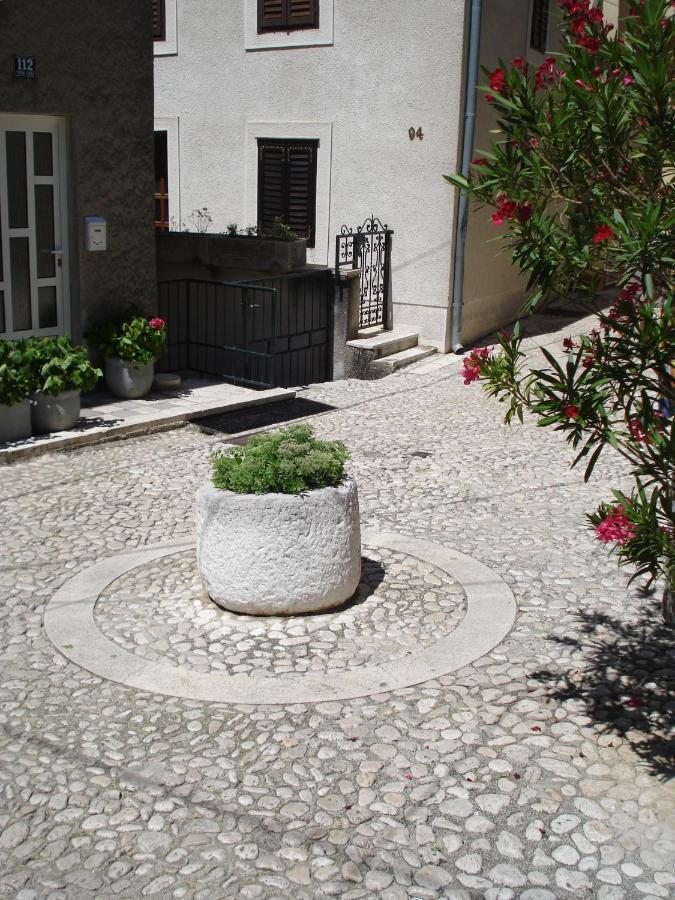 Apartment Sara Novi Vinodolski Bagian luar foto